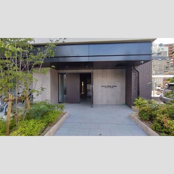 エントランス (エントランス)