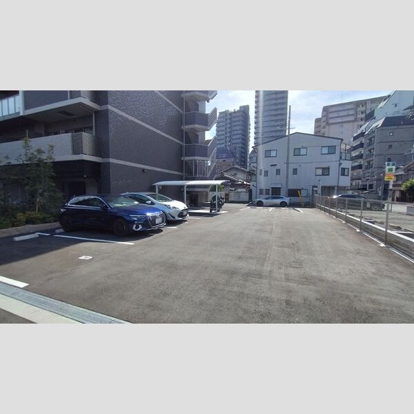 駐車場 (駐車場)