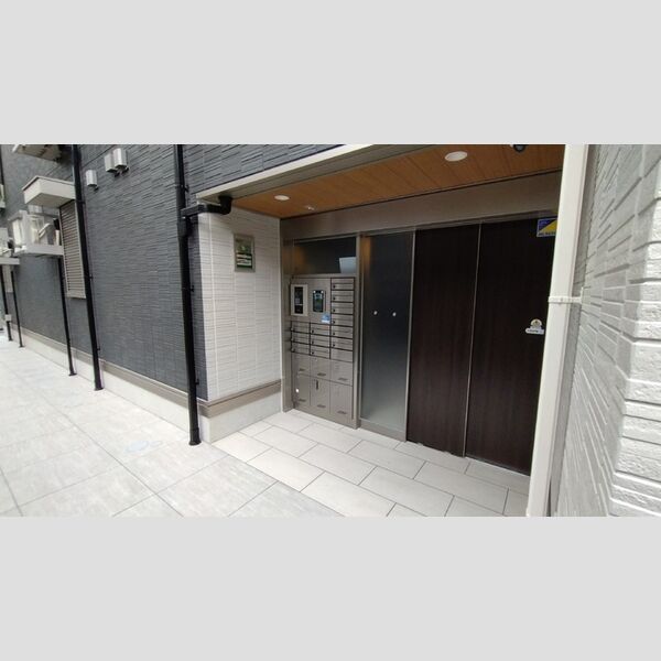 エントランス (エントランス)