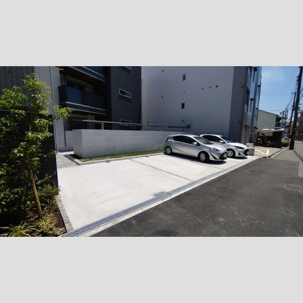 駐車場 (駐車場)