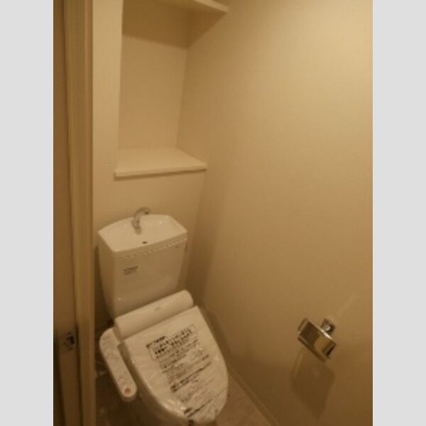 トイレ (トイレ)