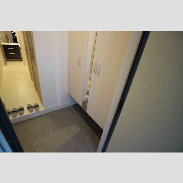 玄関 (玄関)