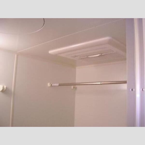 バス (浴室乾燥機)