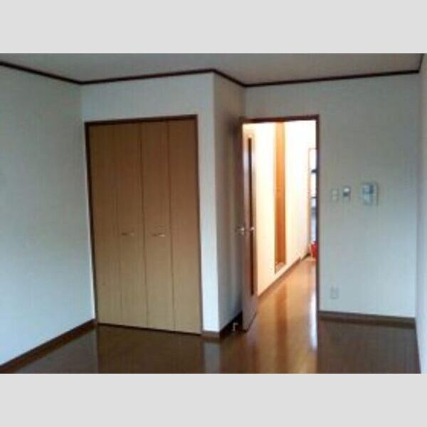 収納 (クローゼット①)