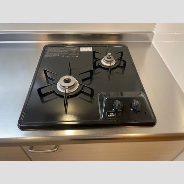 キッチン (2口コンロ)