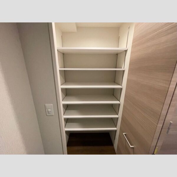 玄関 (シューズクローク)