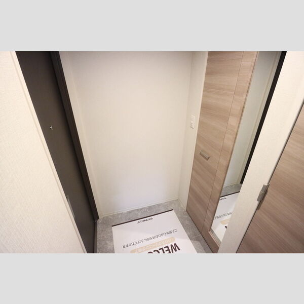 玄関 (玄関)