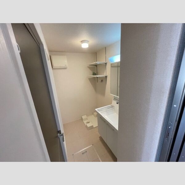 洗面所 (洗面室)