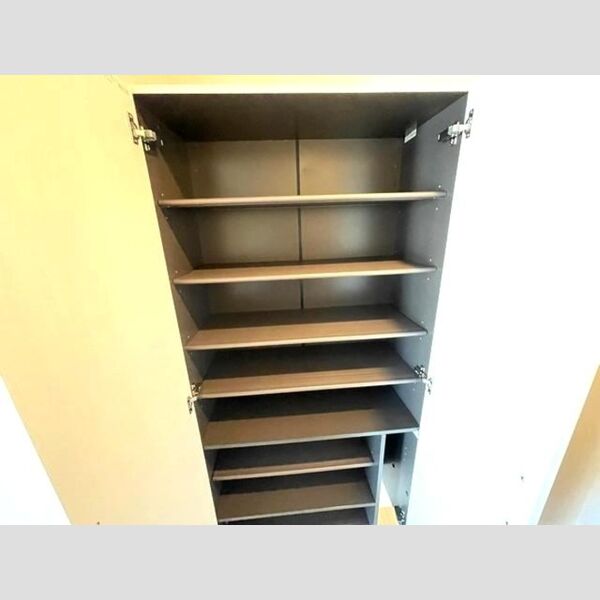 玄関 (シューズクローゼット)