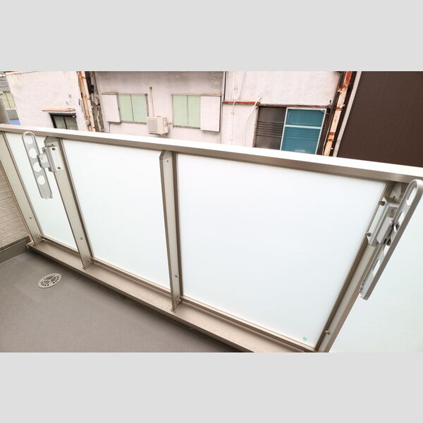 バルコニー・ベランダ (バルコニー)