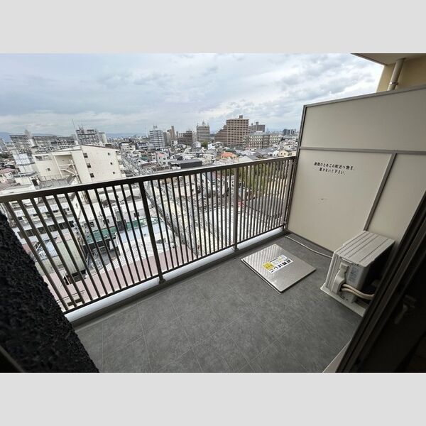 バルコニー・ベランダ (バルコニー)