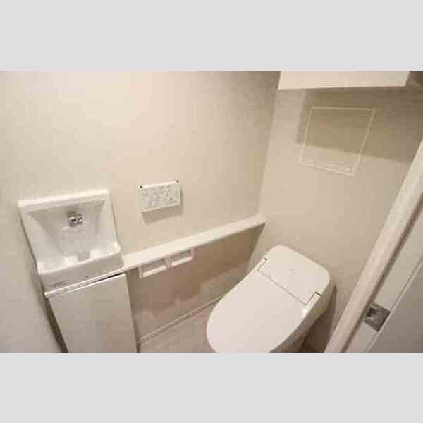 トイレ (温水洗浄暖房便座)