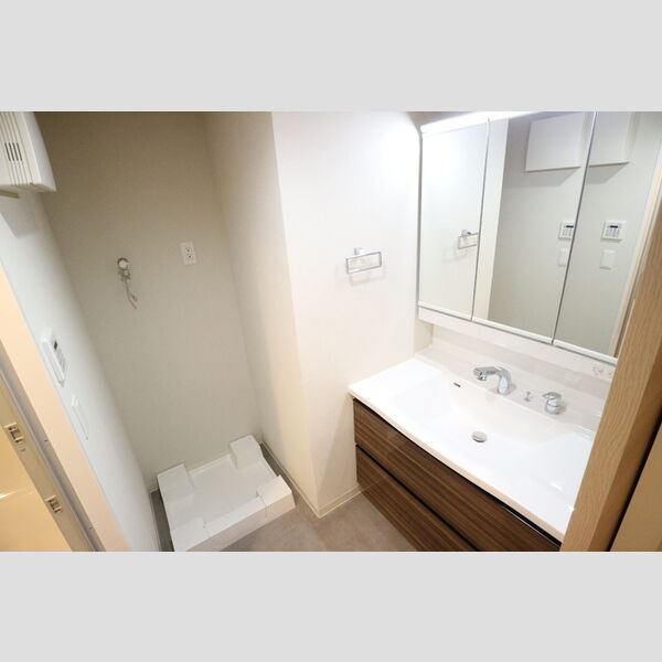 洗面所 (脱衣所)