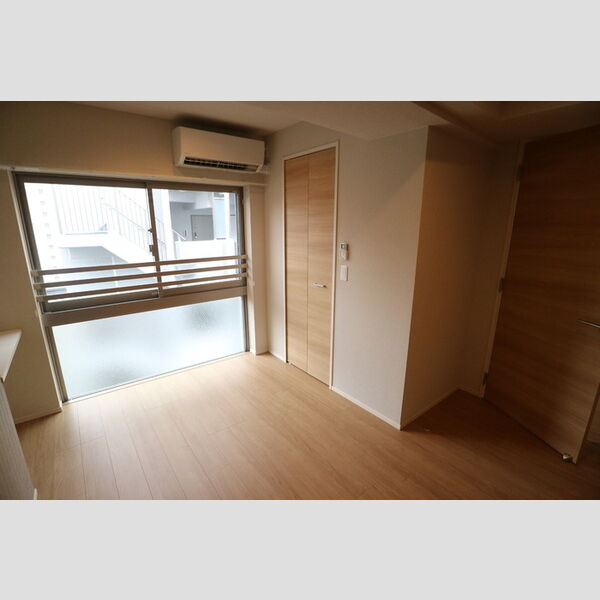 その他 (洋室　東側)