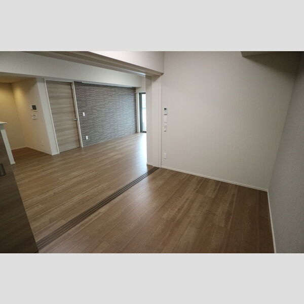 その他 (洋室(南東))