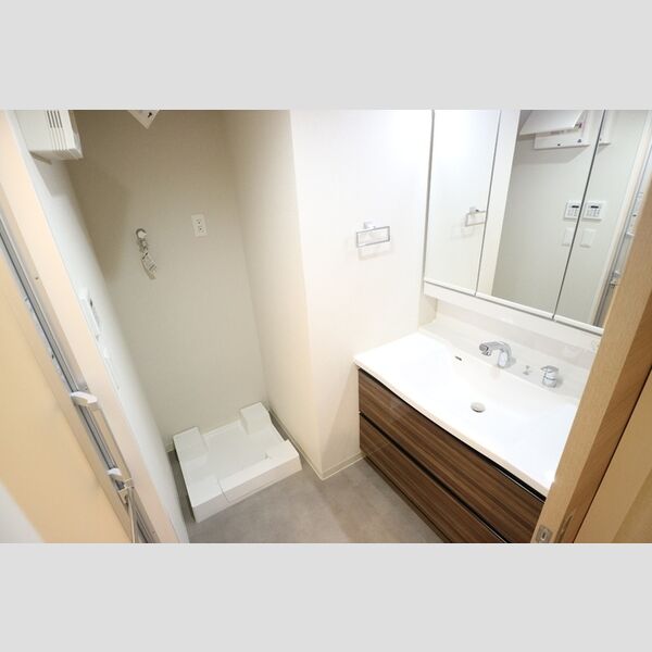 洗面所 (洗面化粧台)