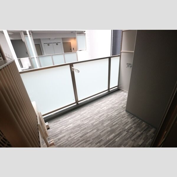 バルコニー・ベランダ (バルコニー)