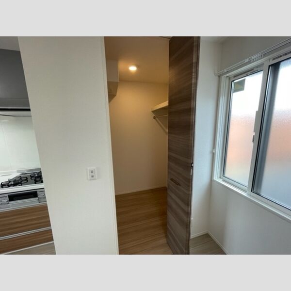 収納 (ウォークインクローゼット)