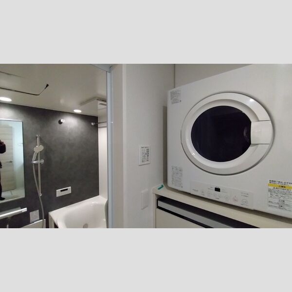 洗面所 (ガス衣類乾燥機、浴室換気乾燥機)