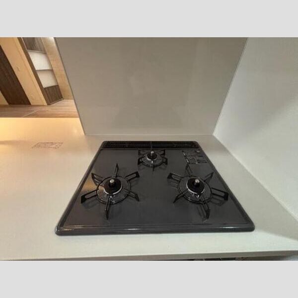 キッチン (3口ガスコンロ)