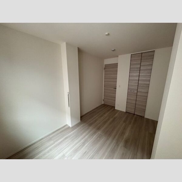 その他 (洋室西)