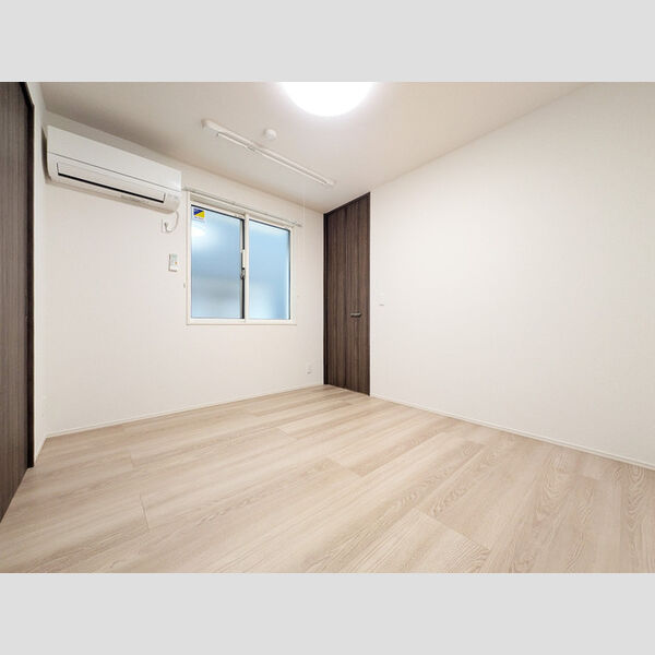 その他 (洋室)
