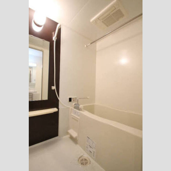 バス (お風呂は追焚機能に浴室乾燥機付いてます☆)