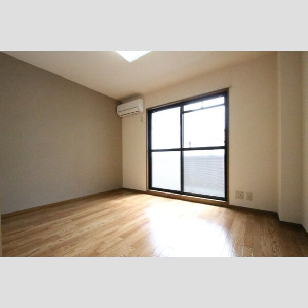 その他 (洋室6.7帖)