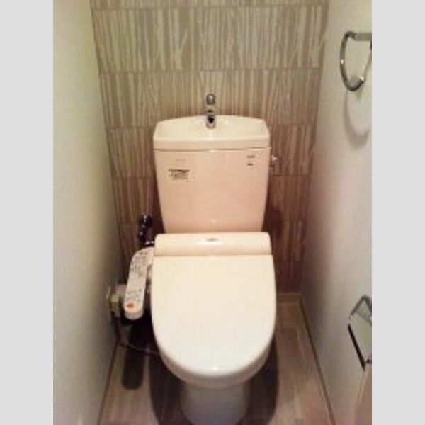 トイレ (温水洗浄暖房便座)