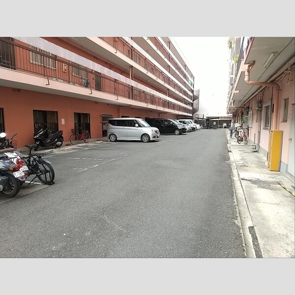 駐車場 (駐車場)