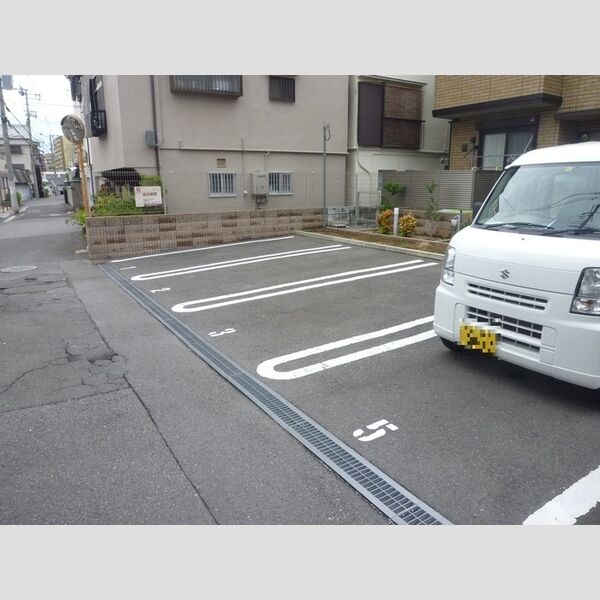 駐車場 (駐車場)