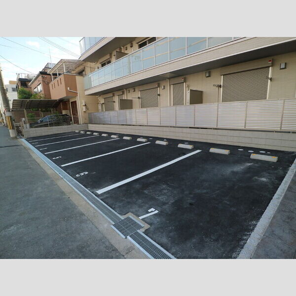 駐車場 (駐車場)