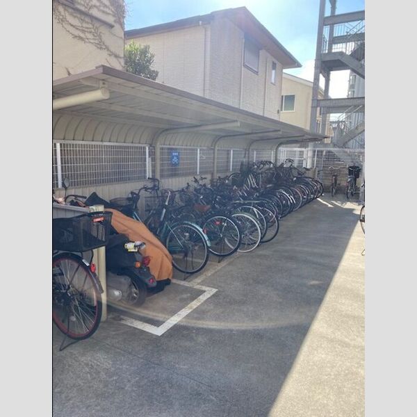 駐車場 (駐輪場)