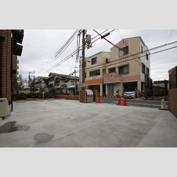 駐車場 (駐車場)