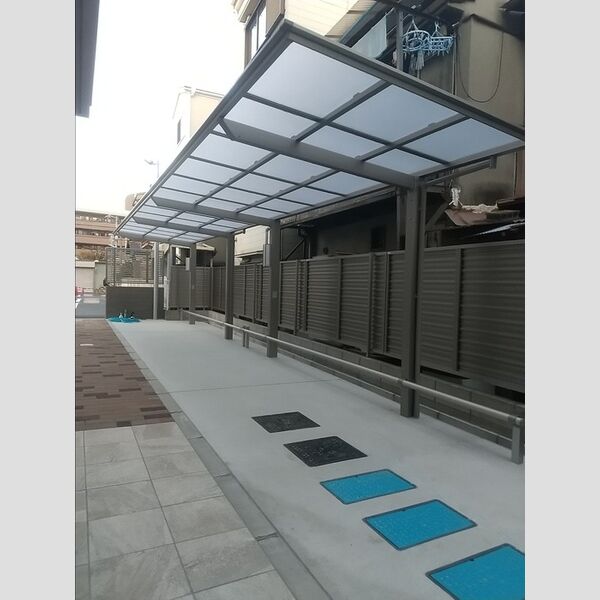 現地周辺 (駐輪場)