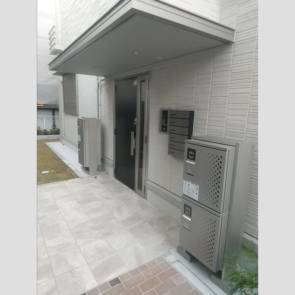 エントランス (エントランス③)