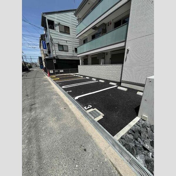 駐車場 (駐車場)