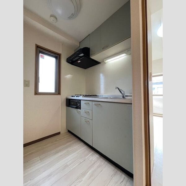 キッチン (システムキッチン)