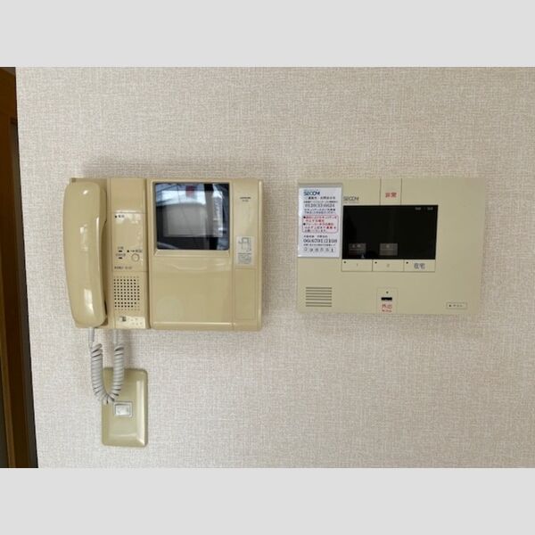 その他設備 (インターホン、SECOMホームセキュリティー)