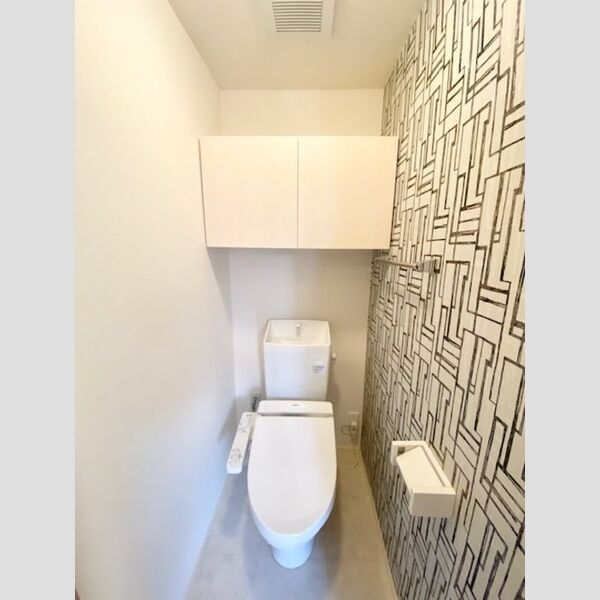 トイレ (温水洗浄暖房便座)