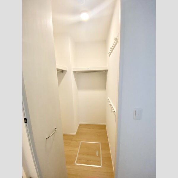 収納 (ウォークインクローゼット)