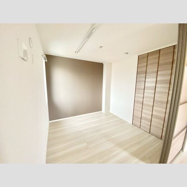 その他 (洋室③)