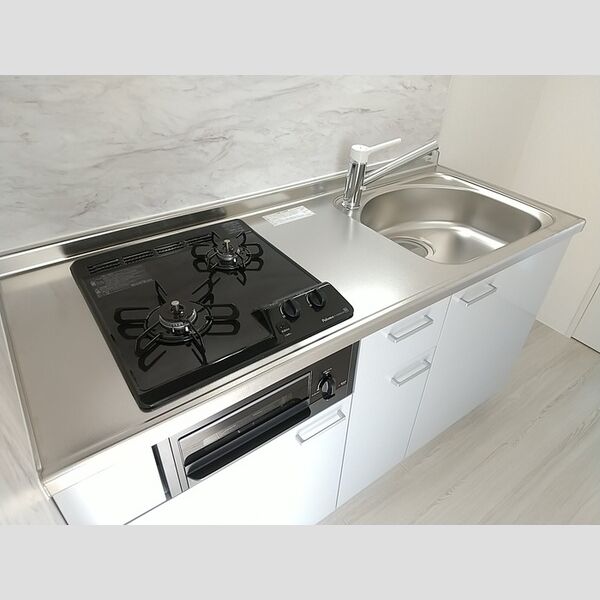 キッチン (2口ガスコンロ付システムキッチン)