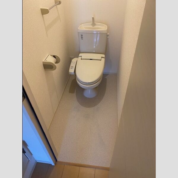 トイレ (温水洗浄暖房便座)