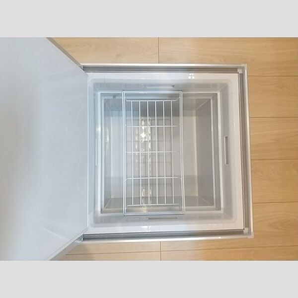 キッチン (床下収納庫)