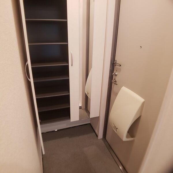 玄関 (玄関)