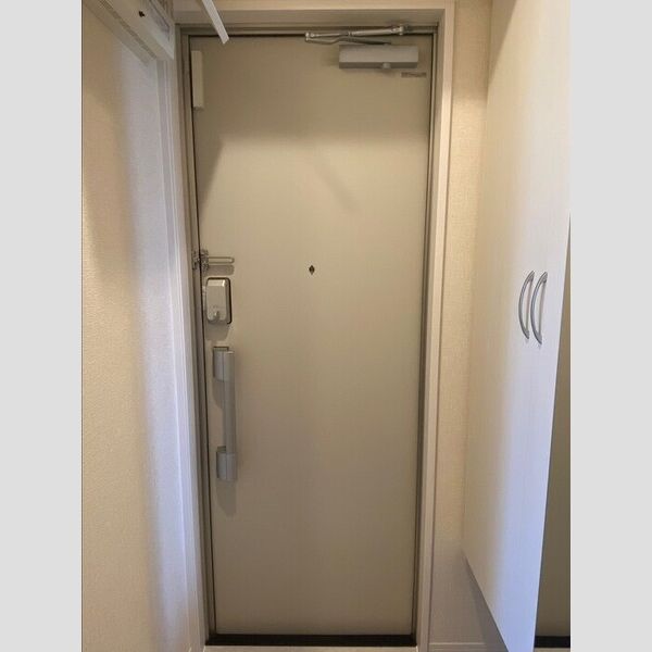 玄関 (玄関)