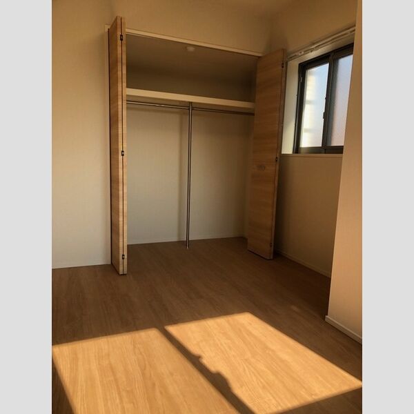 その他 (洋室)