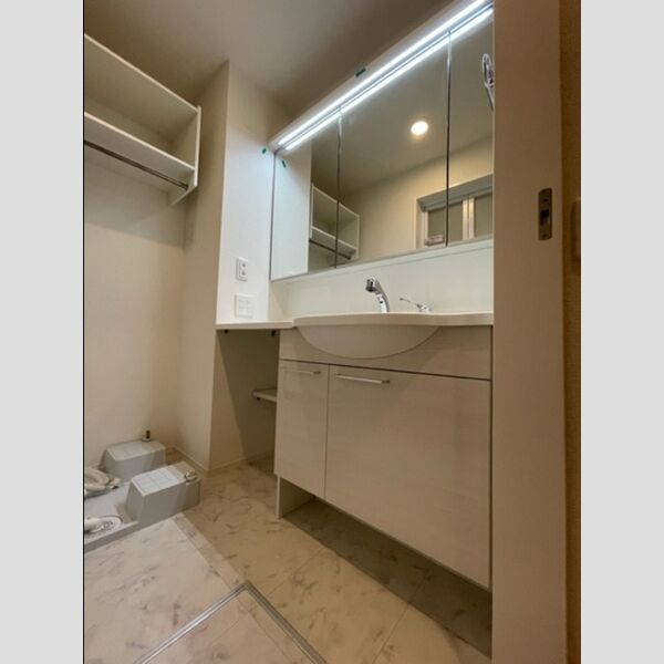 洗面所 (洗面台)