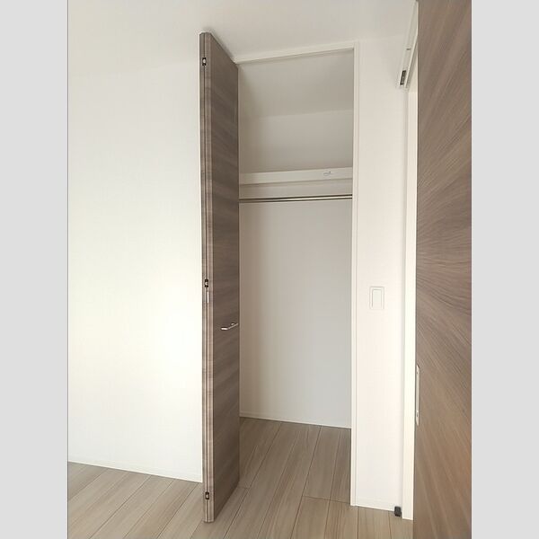 その他 (洋室4.6帖　収納)